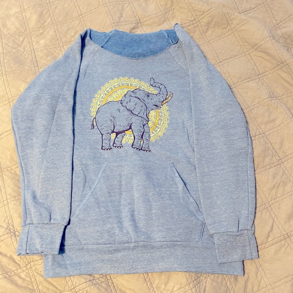 Women’s long sleeve sweater